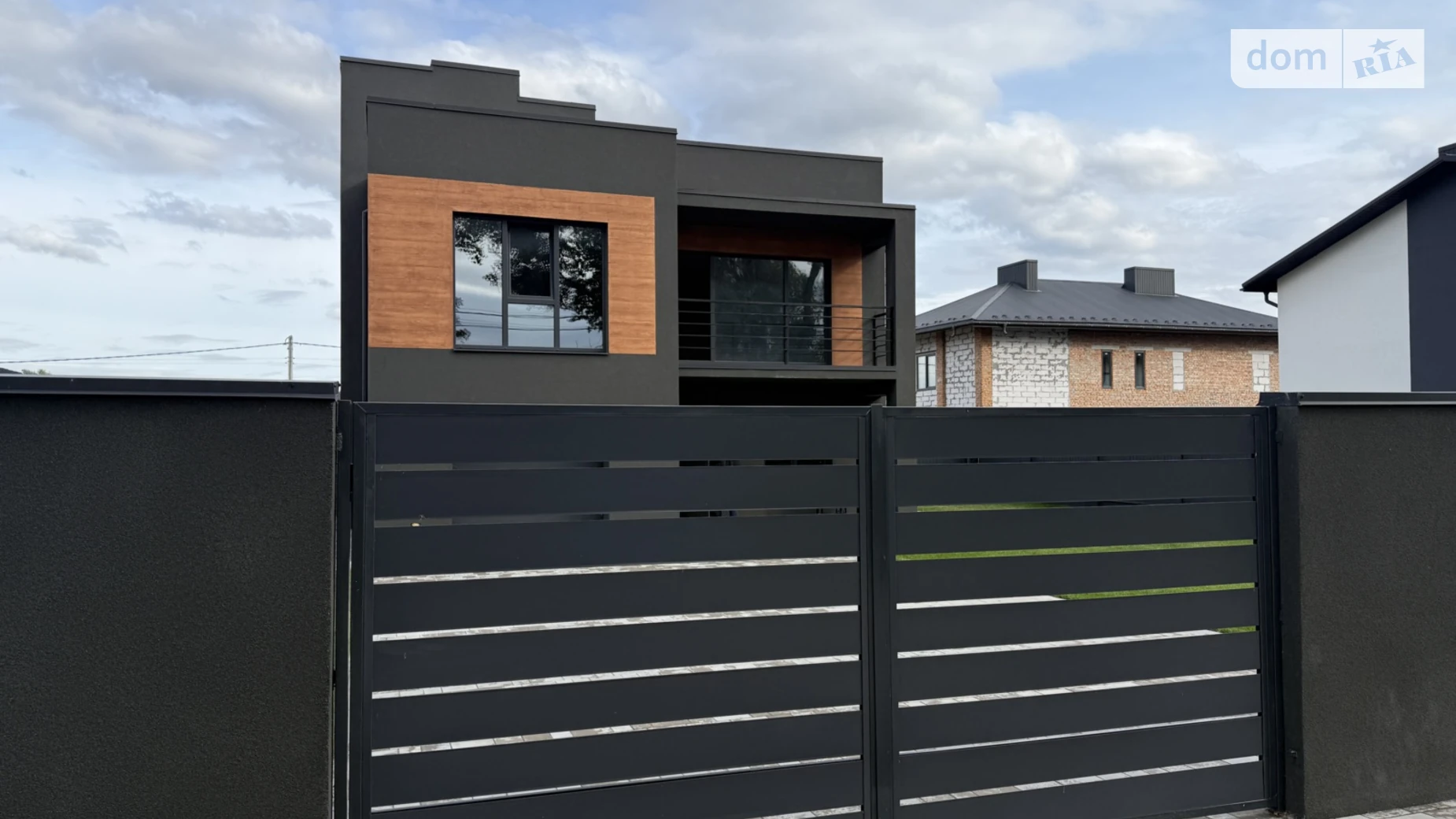 Продается дом на 2 этажа 160 кв. м с бассейном, цена: 103000 $ - фото 5