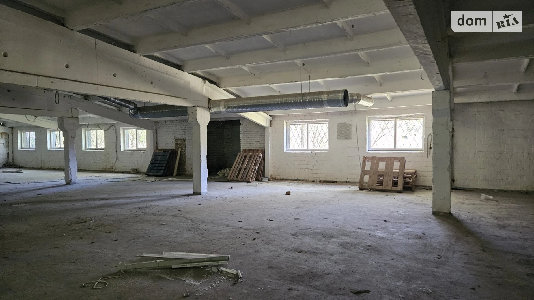 Продается объект сферы услуг 1900 кв. м в 1-этажном здании, цена: 400000 $ - фото 4