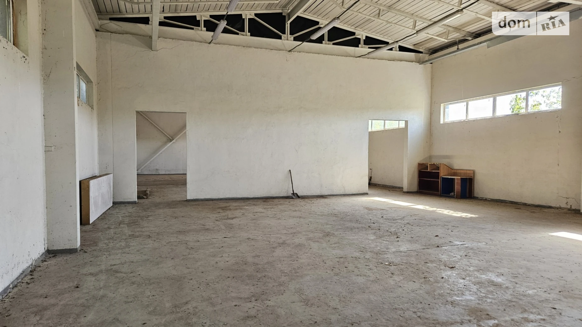 Продается объект сферы услуг 1900 кв. м в 1-этажном здании, цена: 400000 $ - фото 2