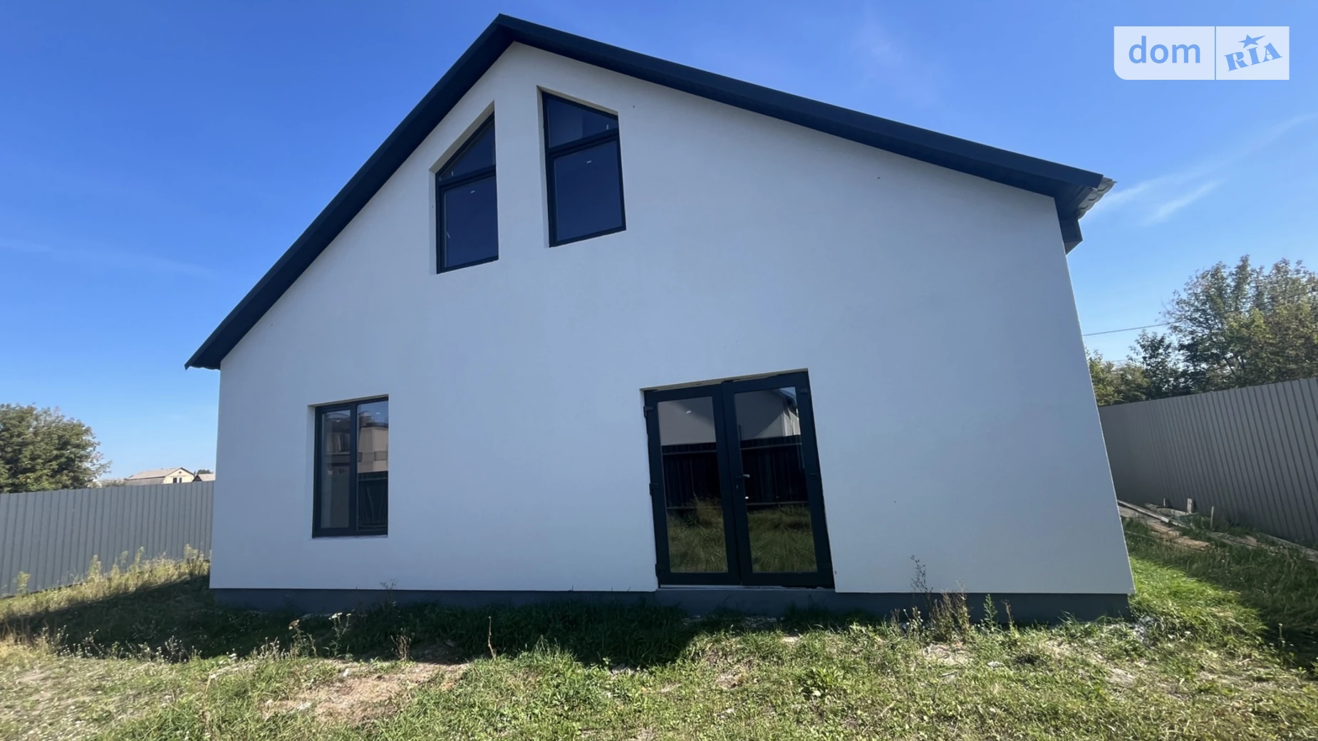 Продается дом на 2 этажа 142 кв. м с садом, цена: 76000 $ - фото 2