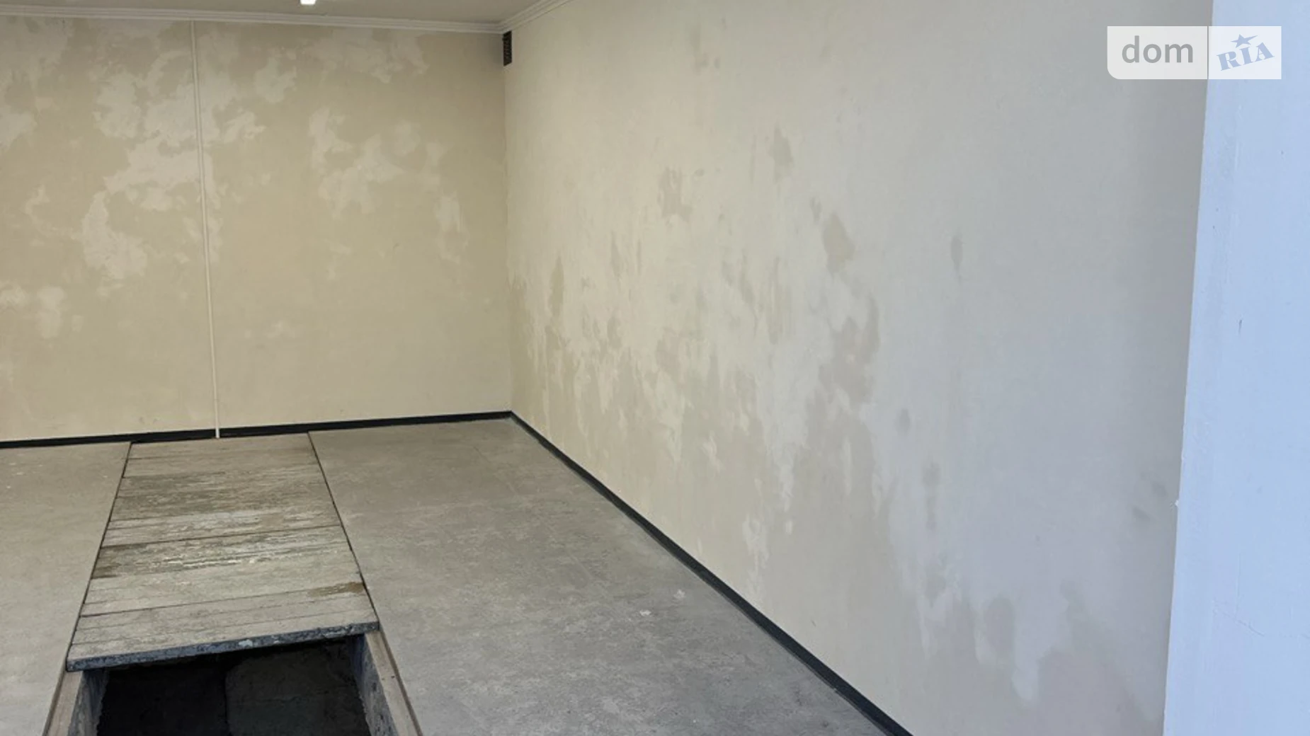 Продается отдельно стоящий гараж под легковое авто на 39 кв. м, цена: 5500 $ - фото 4