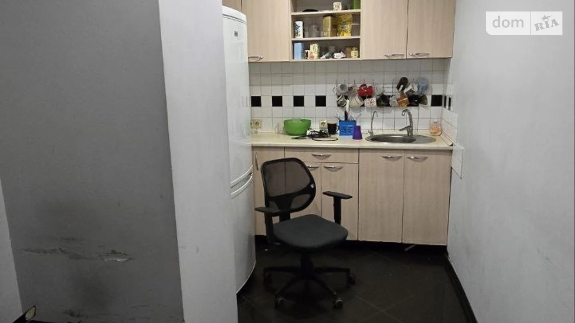 Продается офис 266.6 кв. м в бизнес-центре, цена: 175000 $ - фото 4