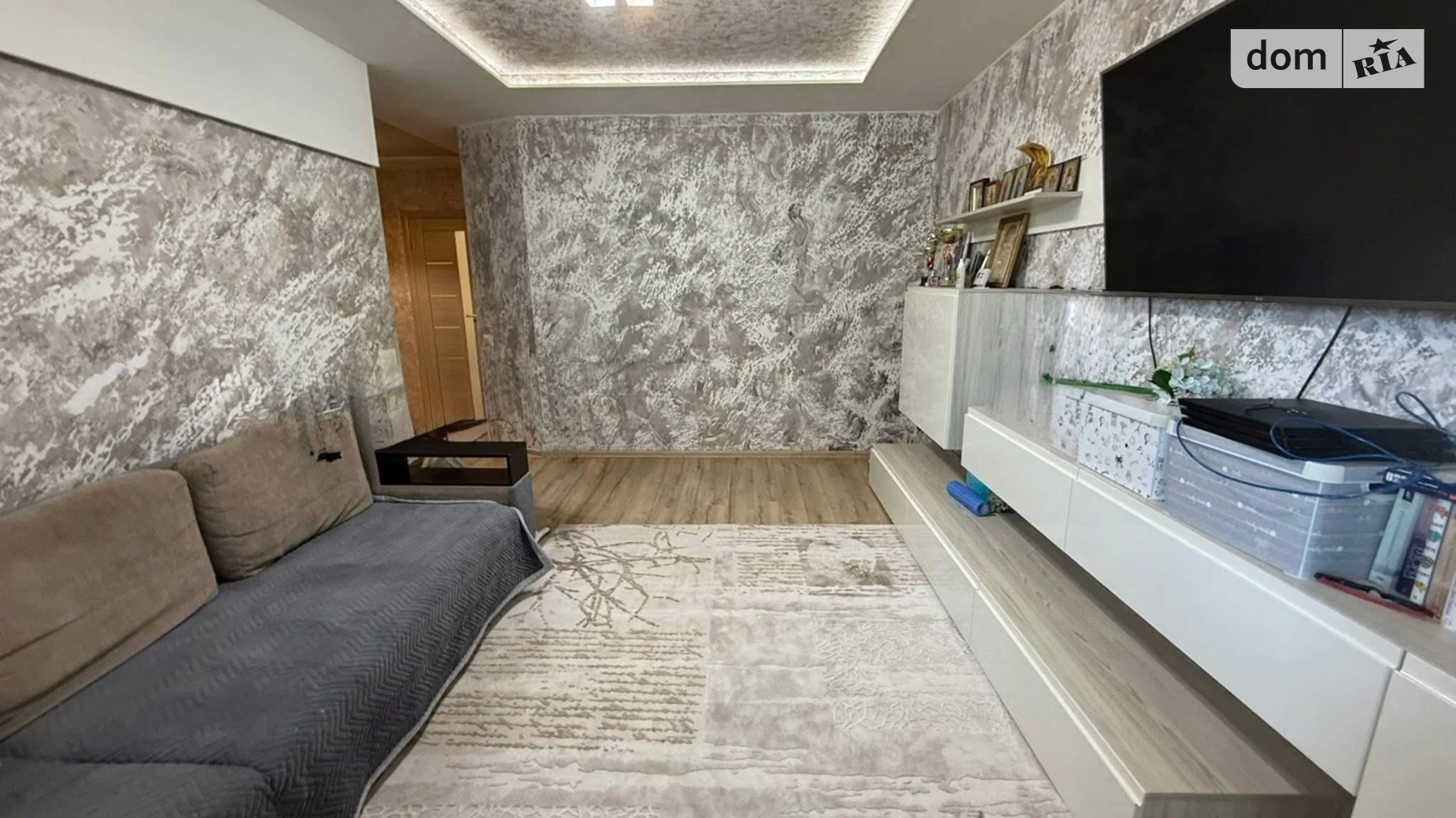 Продається 5-кімнатна квартира 110.8 кв. м у Ужгороді, вул. Петра Лінтура - фото 2