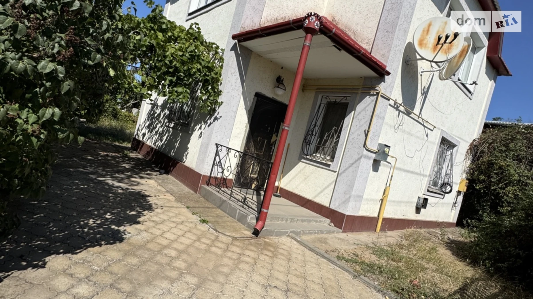 Продается дом на 2 этажа 120 кв. м с садом, цена: 42000 $ - фото 2