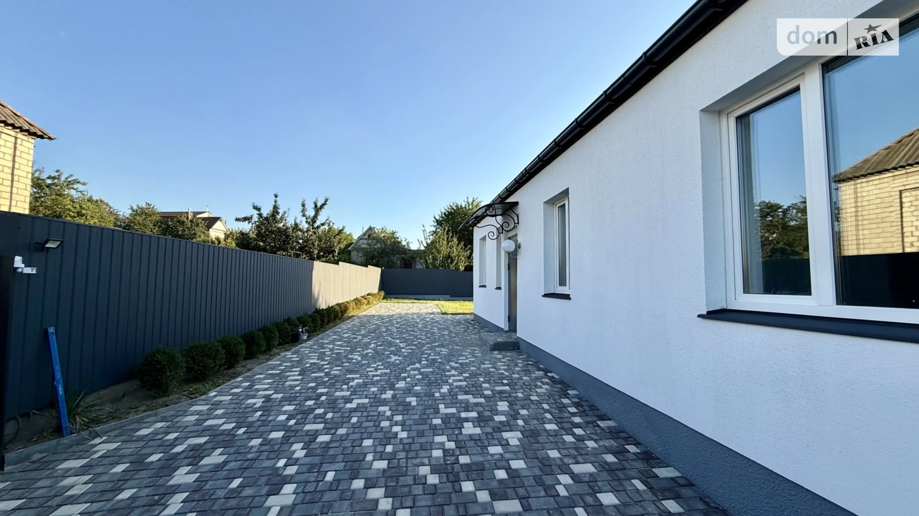 Продается одноэтажный дом 106.6 кв. м с камином, цена: 79000 $ - фото 2