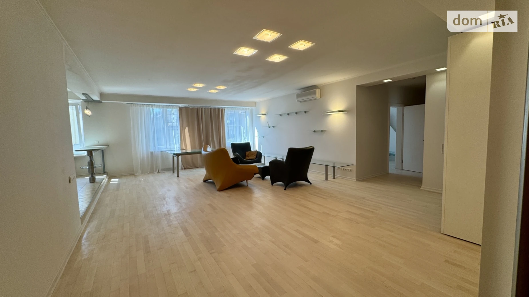 Продається 3-кімнатна квартира 140 кв. м у Києві, вул. Назарівська, 7Б - фото 2