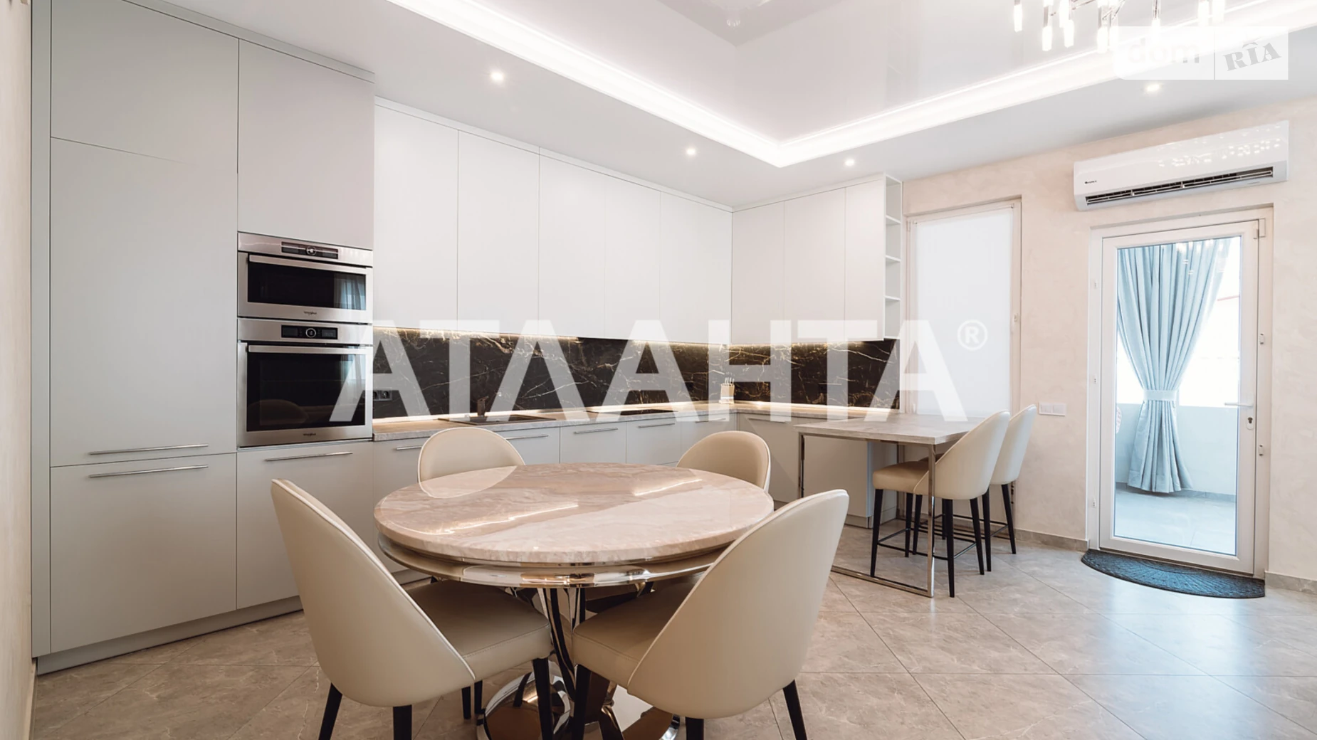 Продается дом на 2 этажа 170 кв. м с гаражом, цена: 390000 $ - фото 2