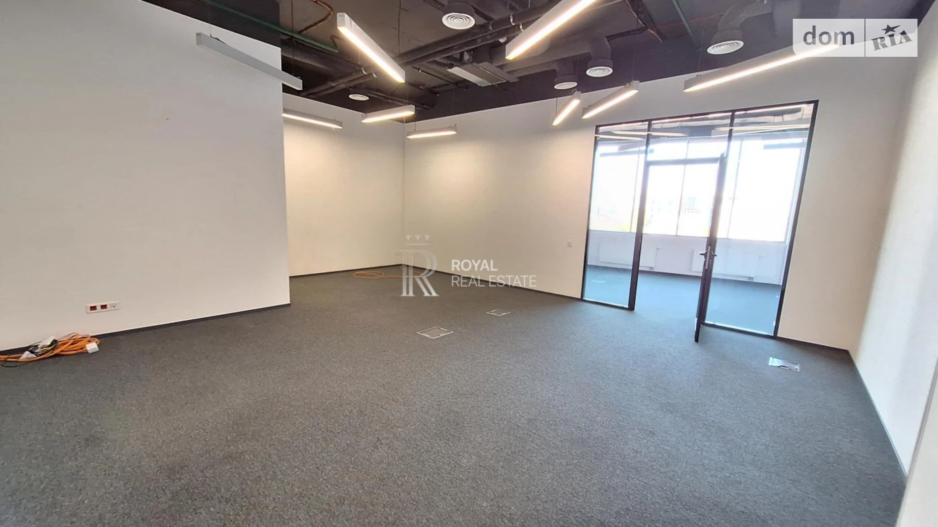 Сдается в аренду офис 203 кв. м в бизнес-центре, цена: 5597 $ - фото 3