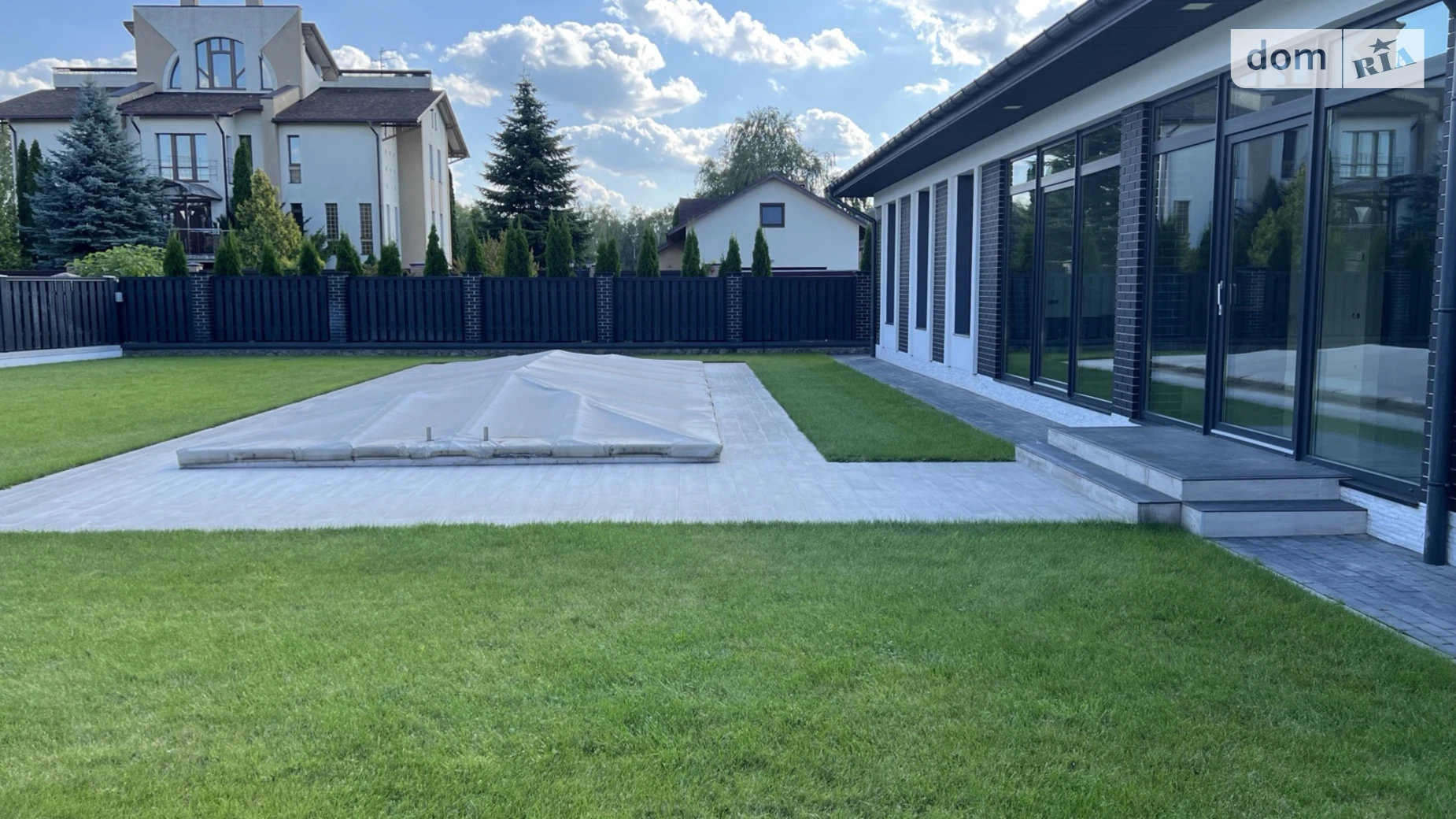 Продается одноэтажный дом 280 кв. м с баней/сауной, цена: 795000 $ - фото 4