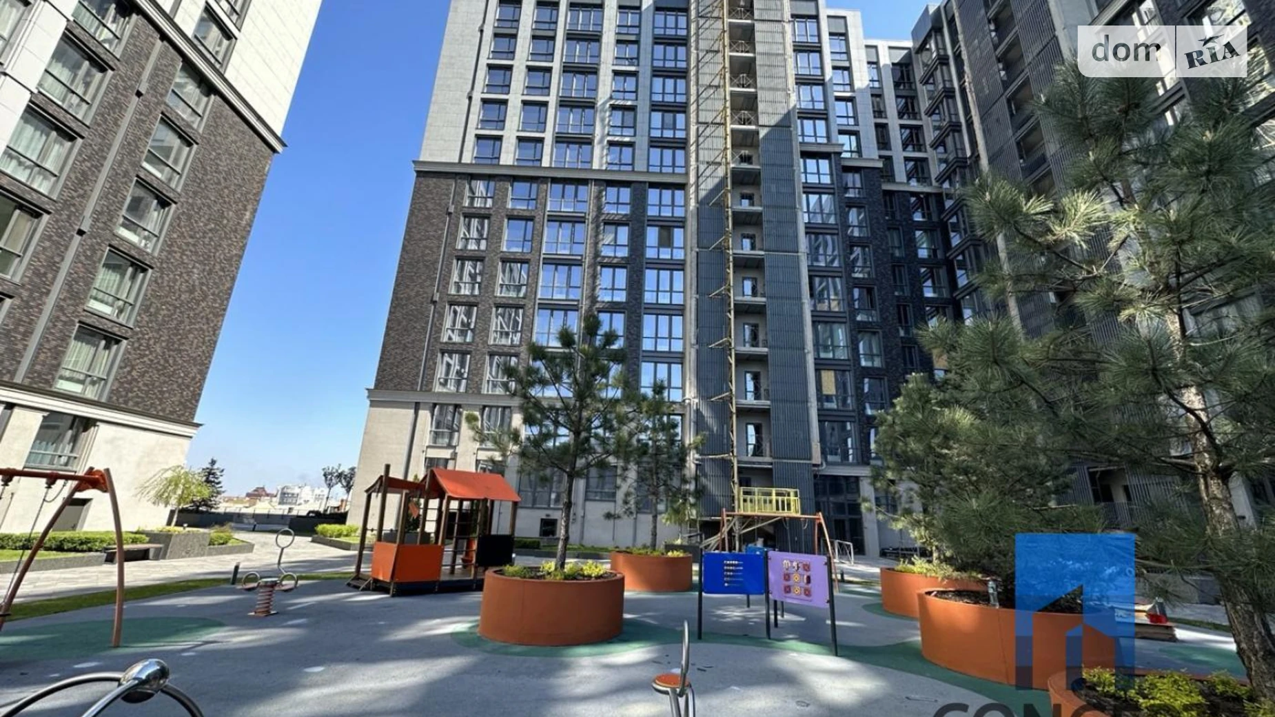 Продается 3-комнатная квартира 82 кв. м в Днепре, ул. Костомаровская, 1А - фото 2