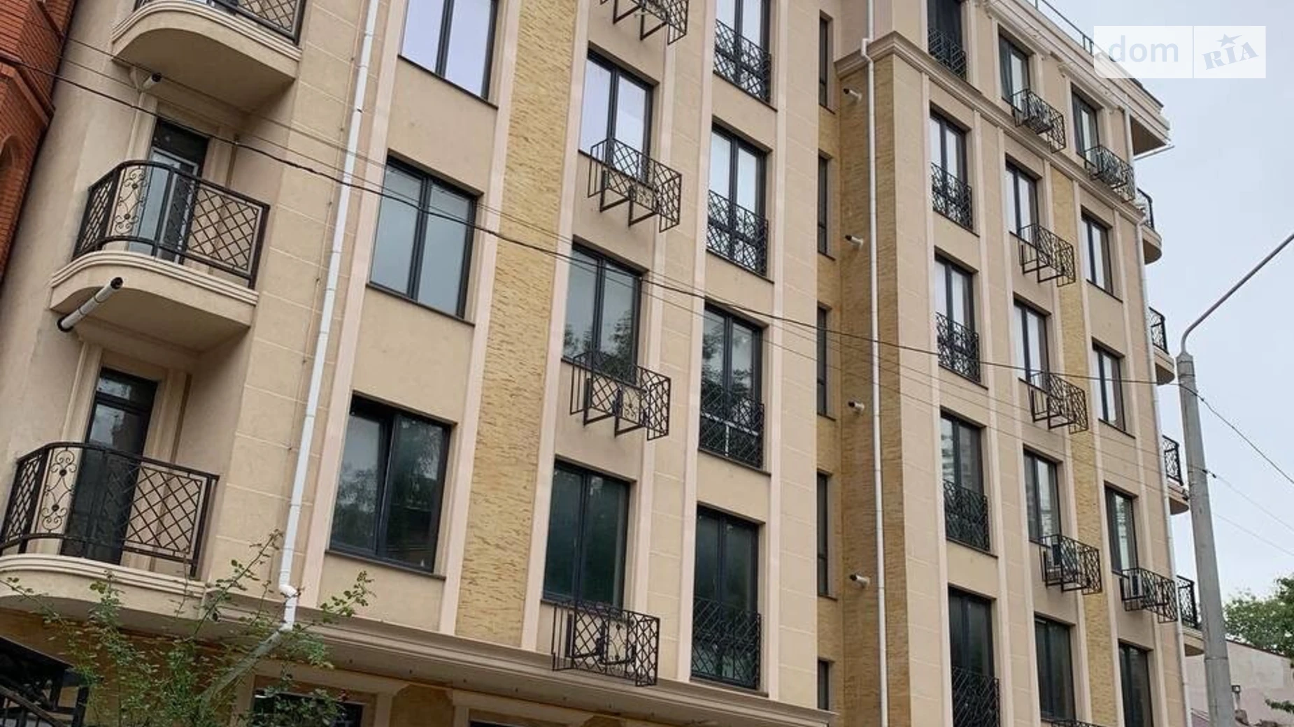 Продается 1-комнатная квартира 76.2 кв. м в Одессе, пер. Маланова, 3 - фото 2