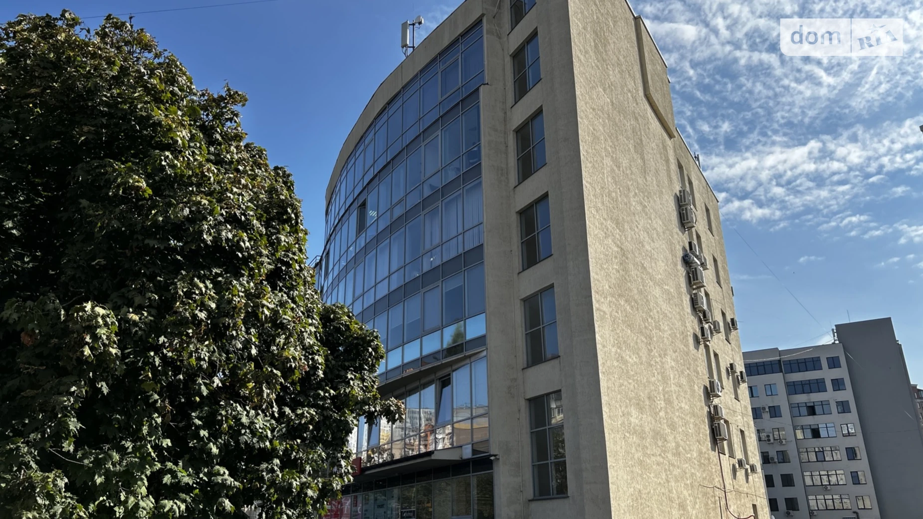 Продается офис 60 кв. м в бизнес-центре, цена: 53000 $ - фото 2