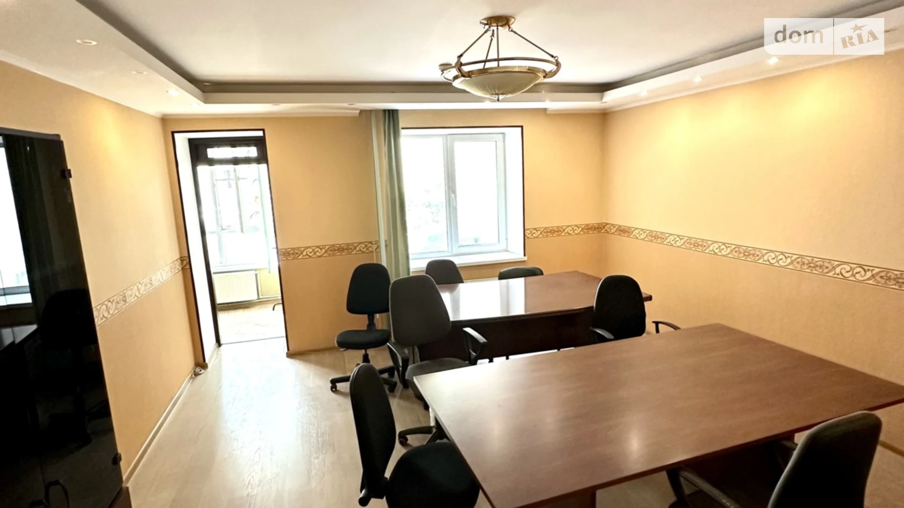 Продается офис 155 кв. м в бизнес-центре, цена: 135000 $ - фото 3