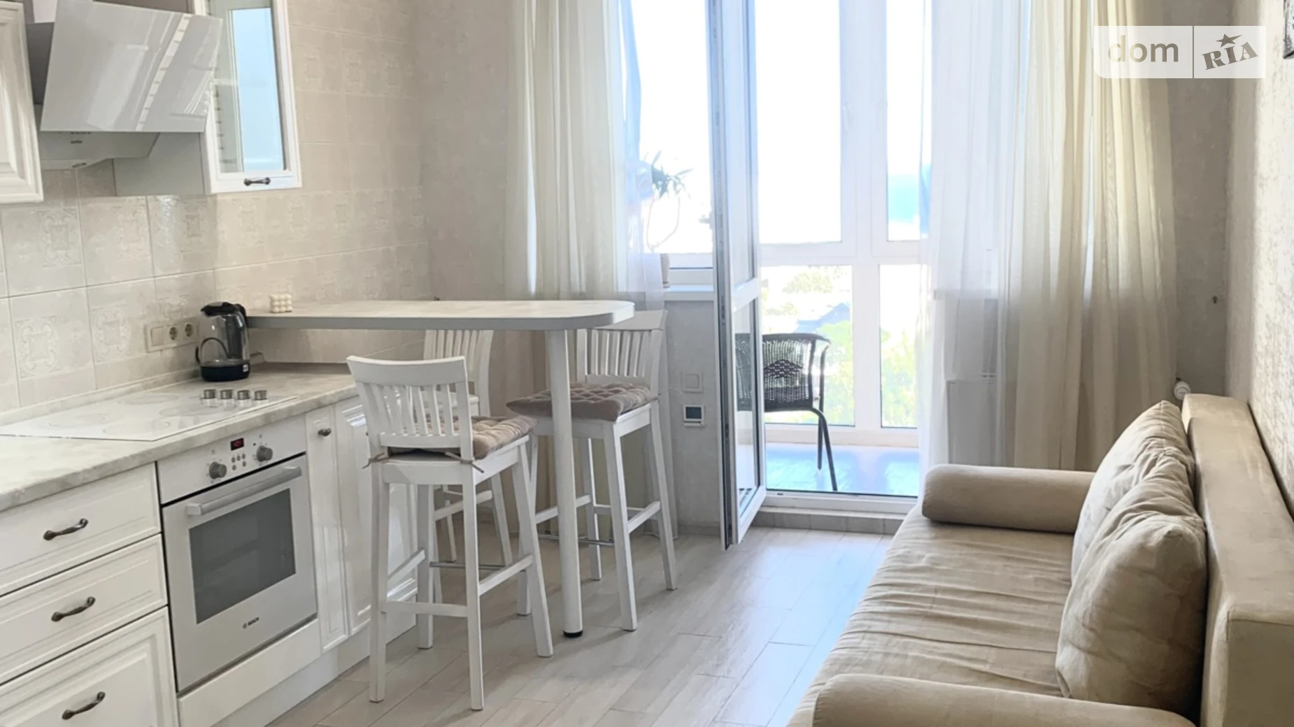 Сдается в аренду 1-комнатная квартира 60 кв. м в Одессе, бул. Французский, 26 корпус 1 - фото 2