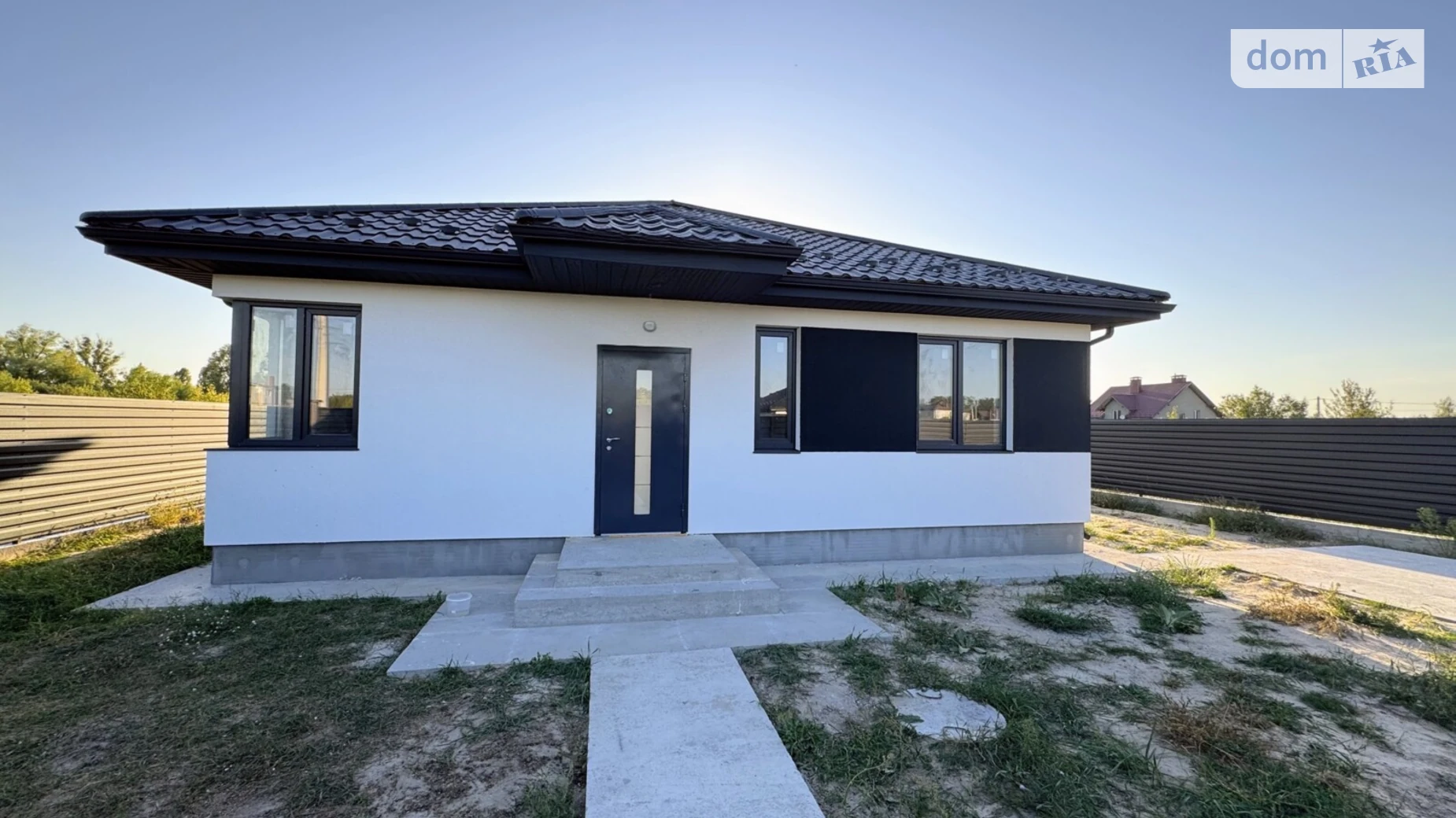 Продается одноэтажный дом 110 кв. м с камином, цена: 90000 $ - фото 2