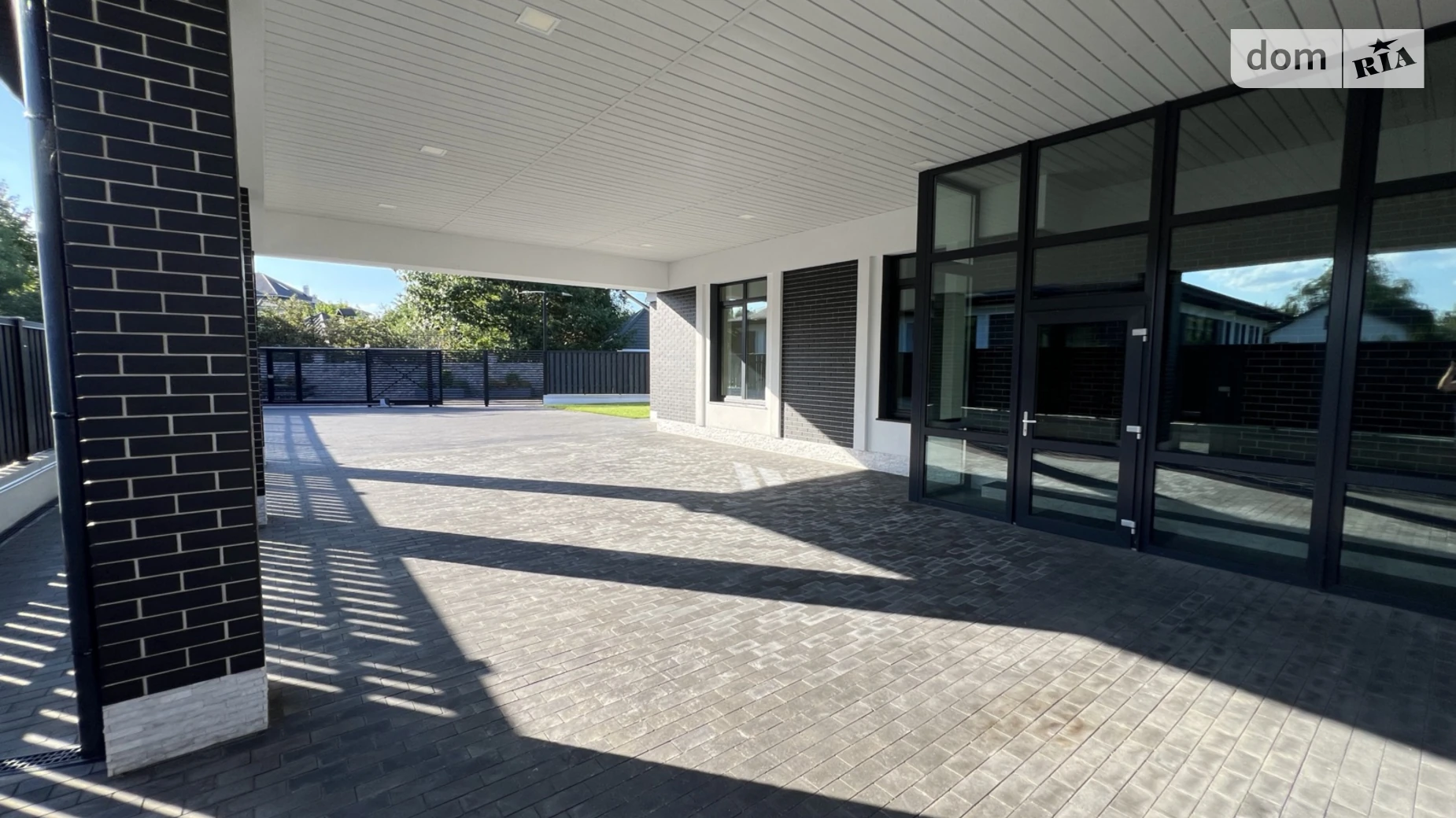 Продается одноэтажный дом 400 кв. м с верандой, цена: 880000 $ - фото 3