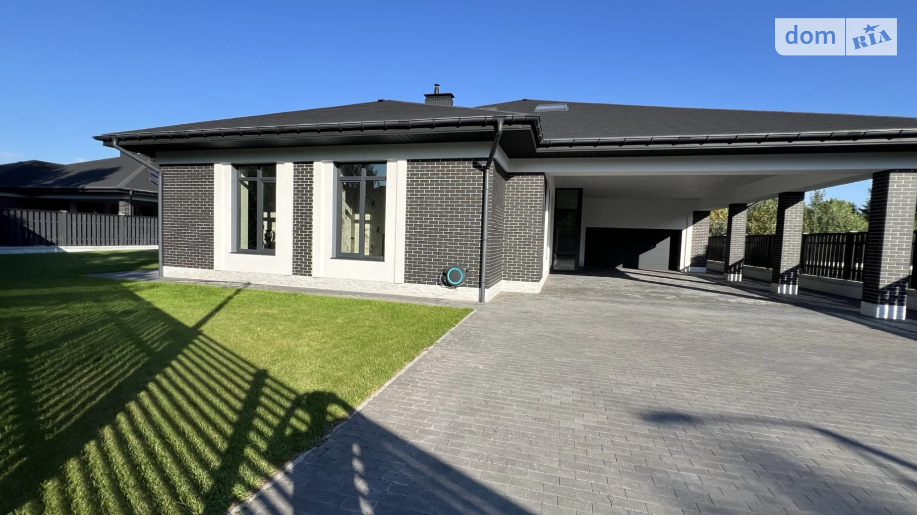 Продается одноэтажный дом 400 кв. м с гаражом, цена: 870000 $ - фото 2