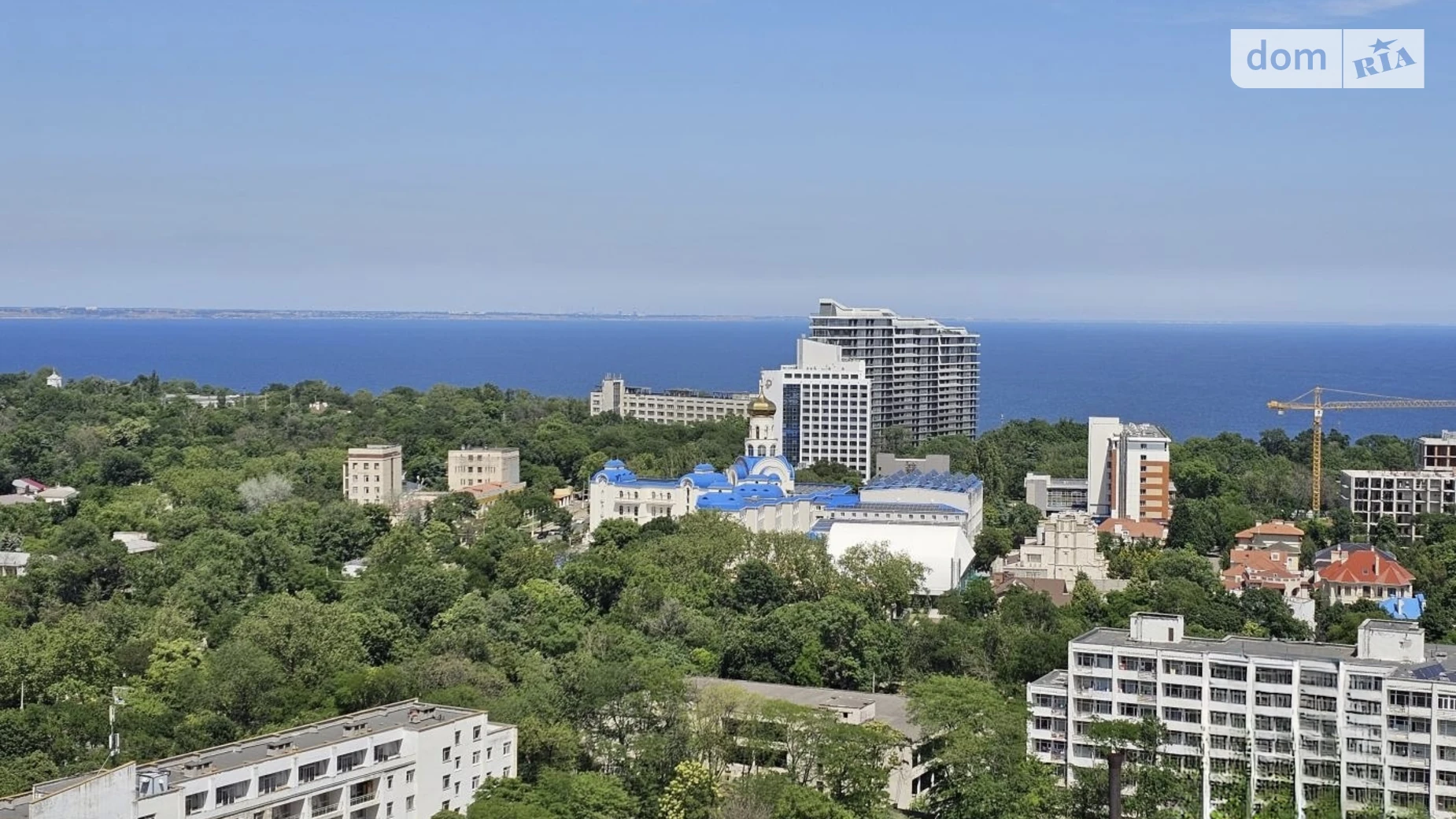 Продается 4-комнатная квартира 206 кв. м в Одессе, ул. Генуэзская, 1Е корпус 2 - фото 2