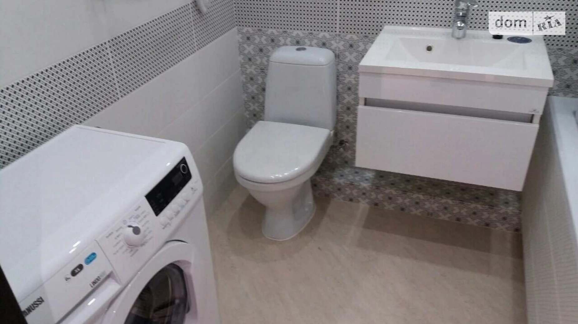 Продается 1-комнатная квартира 38.5 кв. м в Одессе, ул. Люстдорфская дорога, 55 корпус 4 - фото 3