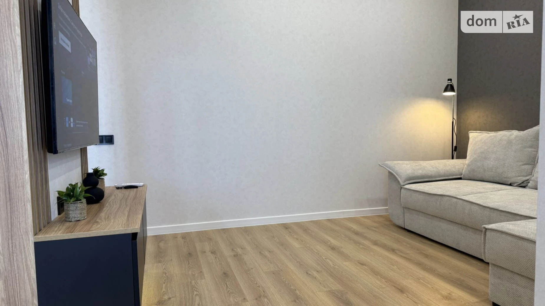 Продается 3-комнатная квартира 53.1 кв. м в Одессе, ул. Люстдорфская дорога - фото 2