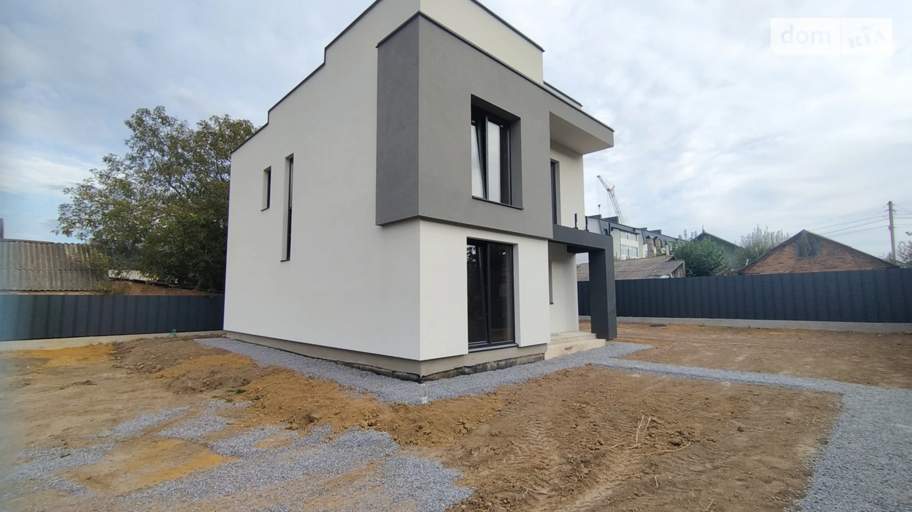 Продается дом на 2 этажа 115 кв. м с садом, цена: 105000 $ - фото 2