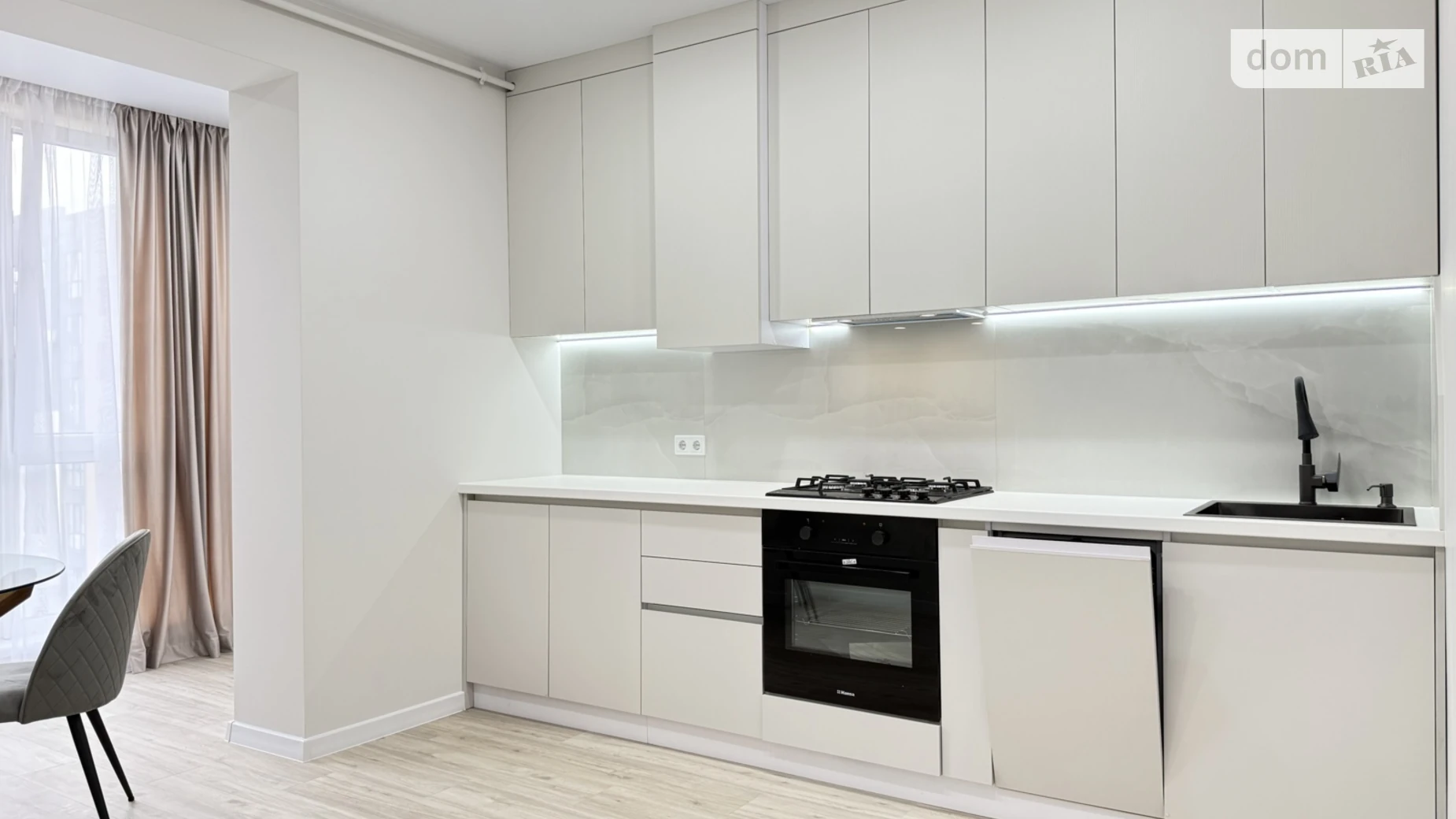 Продається 1-кімнатна квартира 42 кв. м у Рівному, вул. Студентська, 24А - фото 4