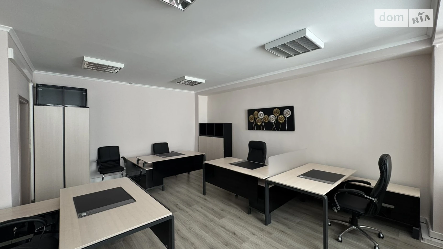 Сдается в аренду помещения свободного назначения 225 кв. м в 6-этажном здании, цена: 2600 $ - фото 2