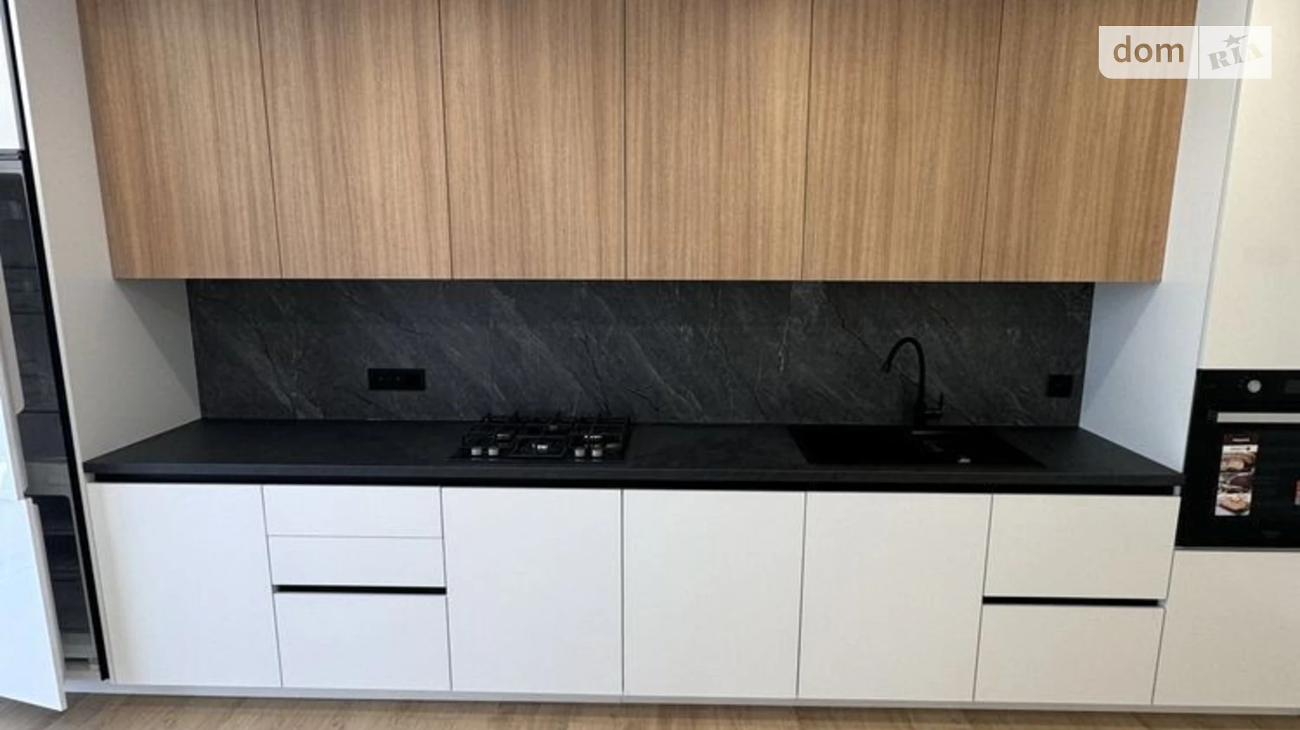 Продается 2-комнатная квартира 58 кв. м в Ровно, ул. Николая Боголюбова, 1 - фото 2