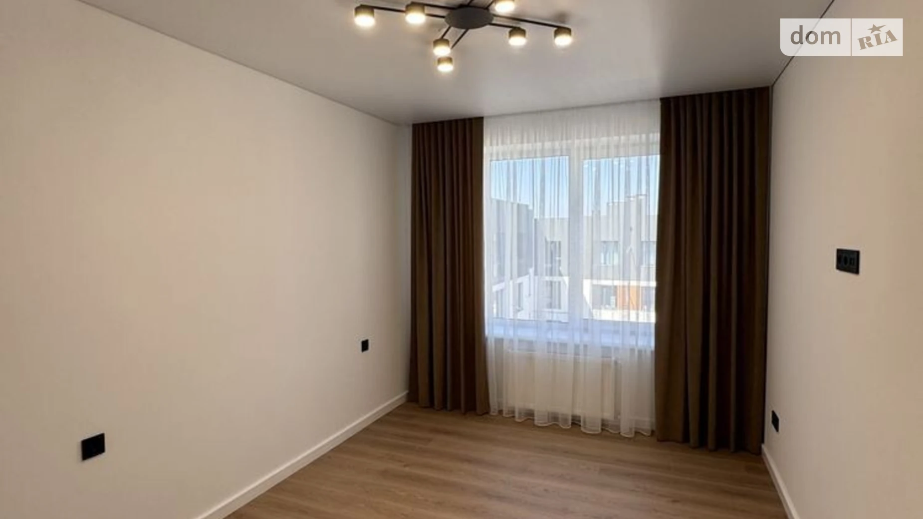 Продается 2-комнатная квартира 58 кв. м в Ровно, ул. Николая Боголюбова, 1 - фото 5