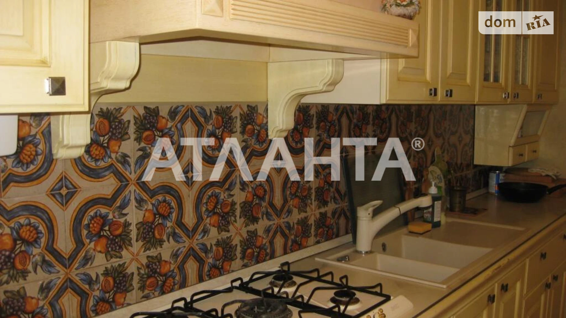 Продается дом на 2 этажа 190 кв. м с балконом, цена: 260000 $ - фото 2