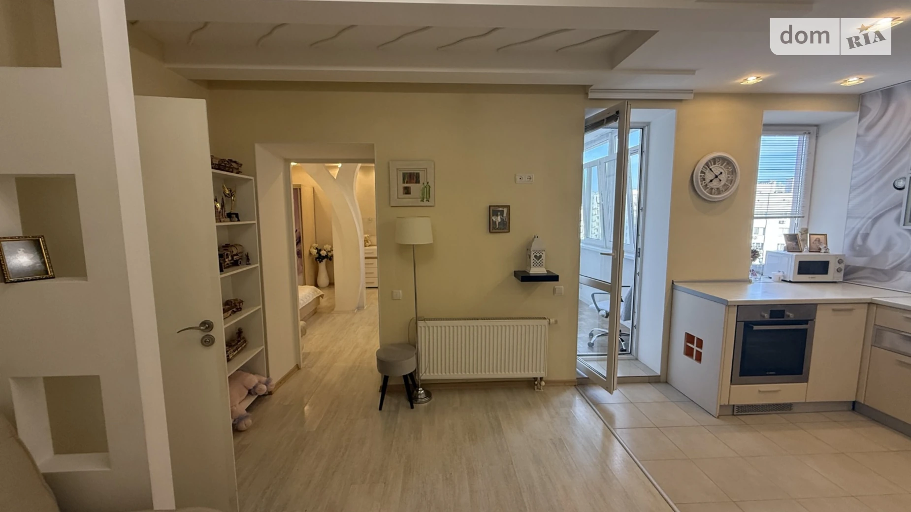 Продается 1-комнатная квартира 53.2 кв. м в Одессе, ул. Дюковская - фото 2