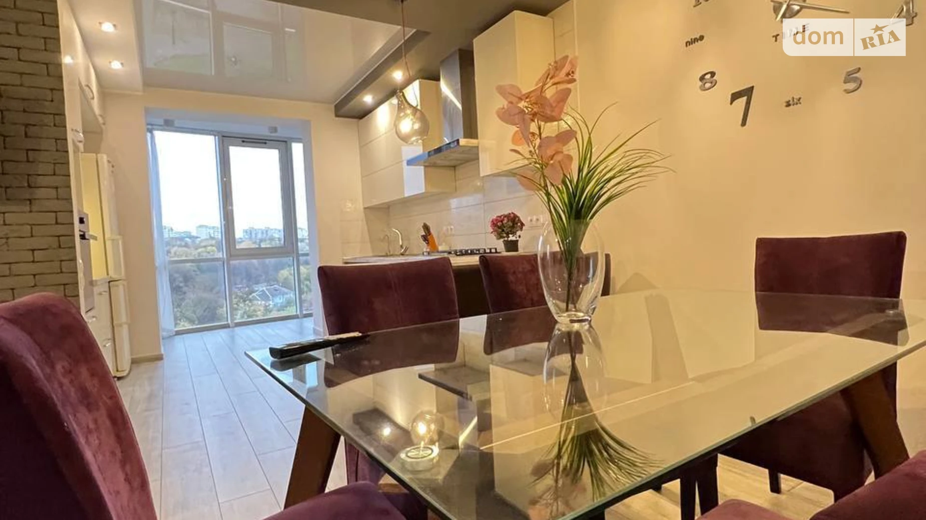 Сдается в аренду 1-комнатная квартира 63 кв. м в Ровно, ул. Черновола Вячеслава - фото 2