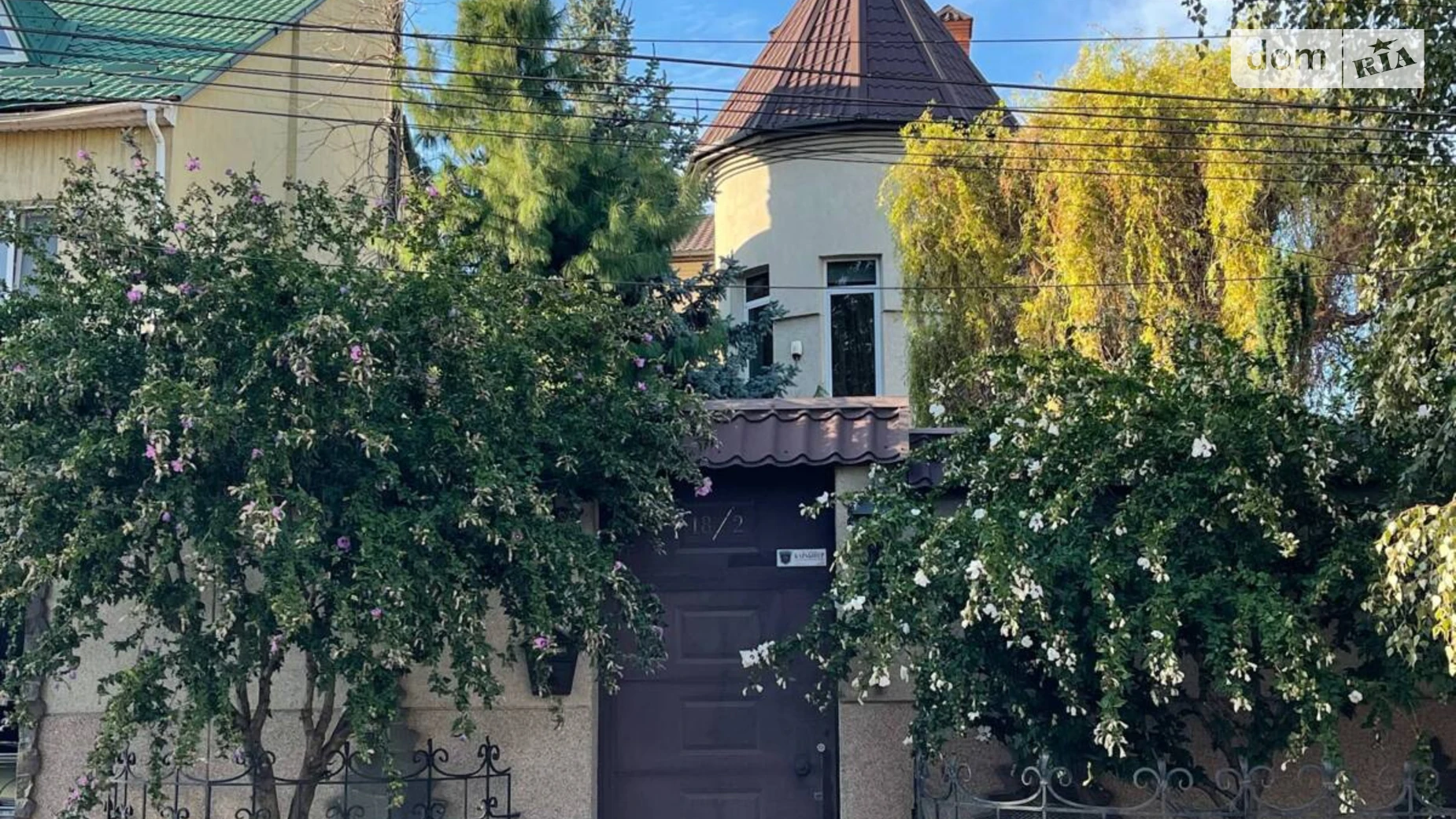 Продается дом на 3 этажа 373.9 кв. м с участком, цена: 430000 $ - фото 2