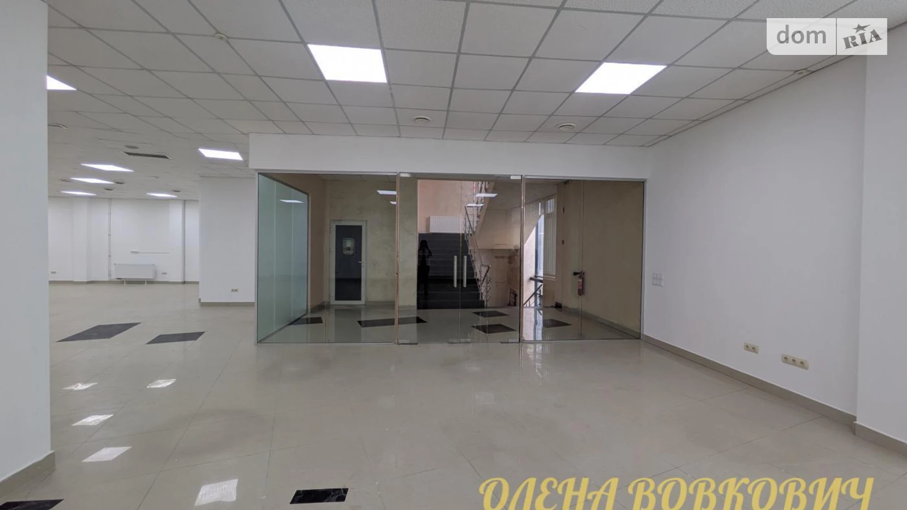 Сдается в аренду офис 291.8 кв. м в бизнес-центре, цена: 90000 грн - фото 2