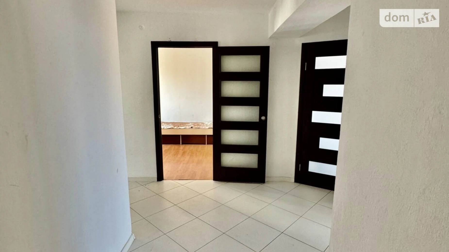 Продается 3-комнатная квартира 77.7 кв. м в Черткове, ул. Сичинского - фото 3