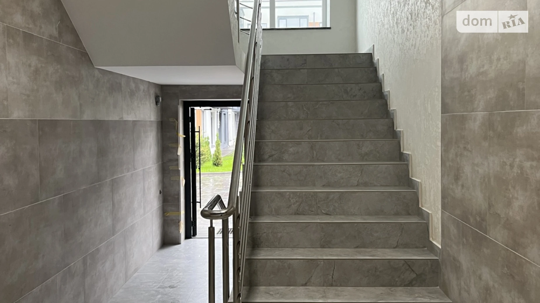Продается 1-комнатная квартира 44.1 кв. м в Ровно, мас. Чаривный, 10 - фото 3