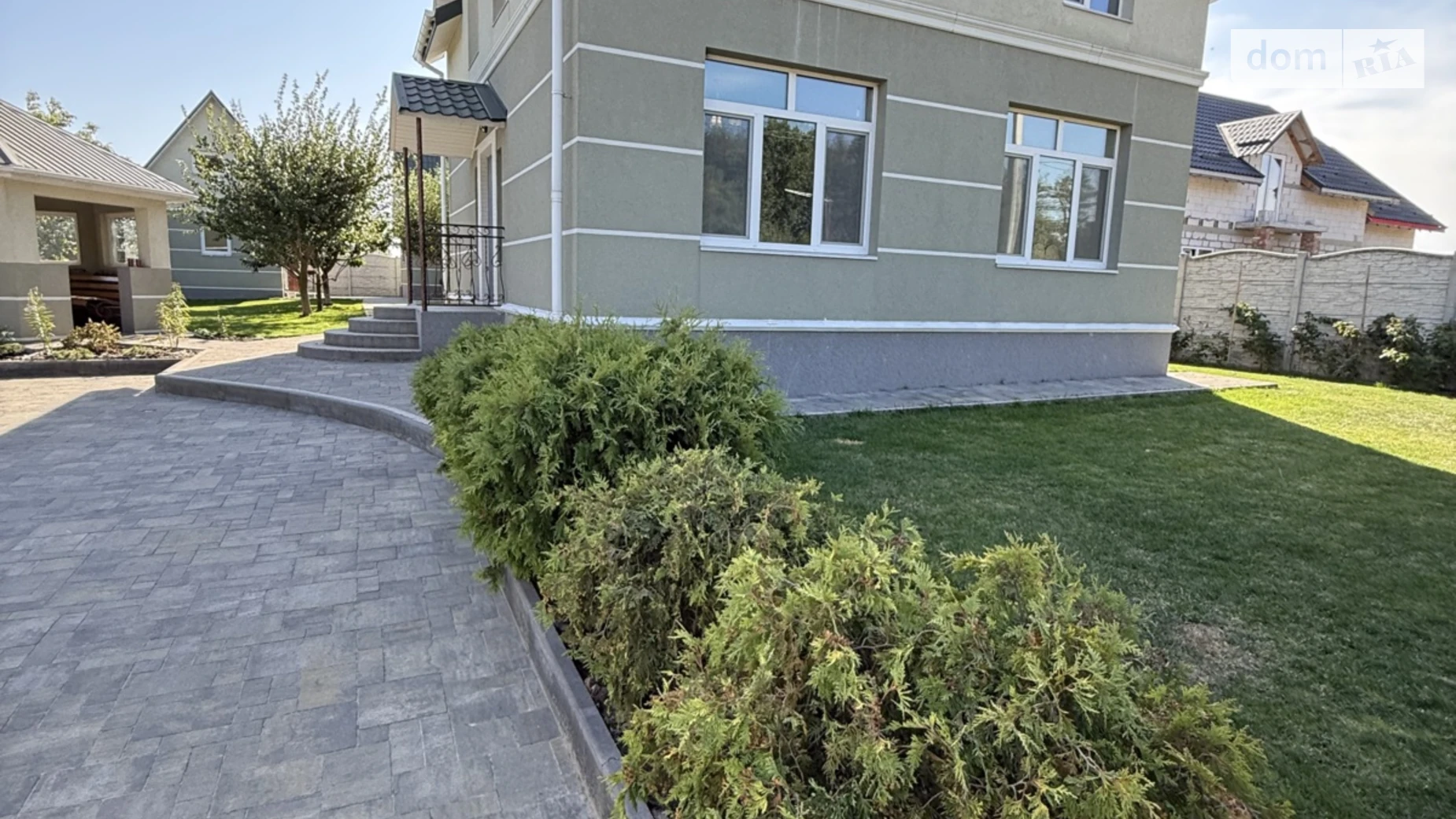 Продается дом на 2 этажа 122 кв. м с бассейном, цена: 165000 $ - фото 3