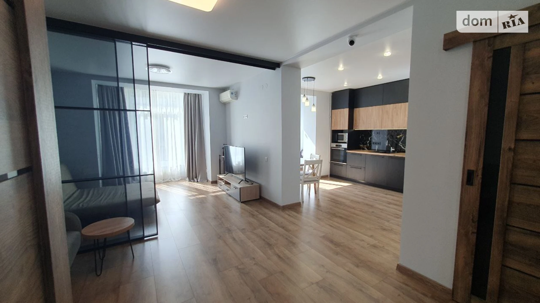 Продается 1-комнатная квартира 50.2 кв. м в Львове, ул. Величковского, 30А - фото 2