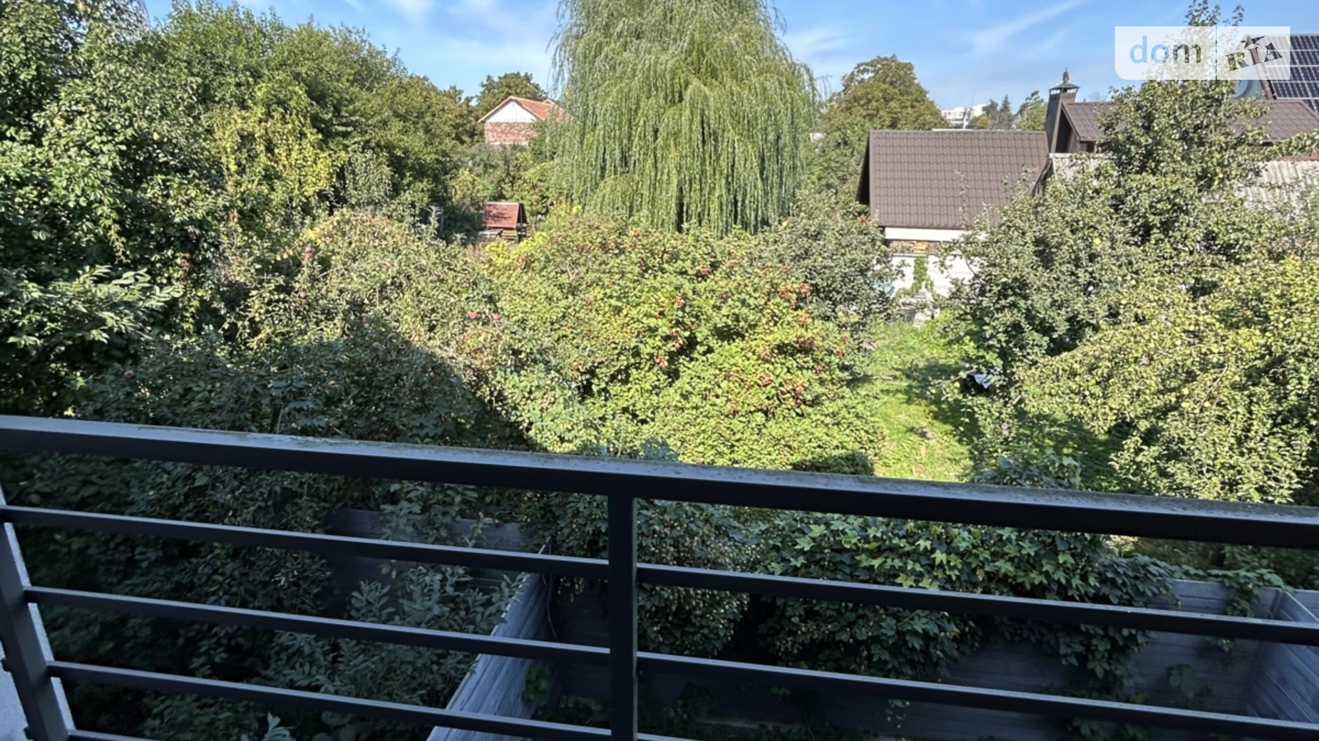 Продается дом на 2 этажа 94 кв. м с гаражом, цена: 72500 $ - фото 2