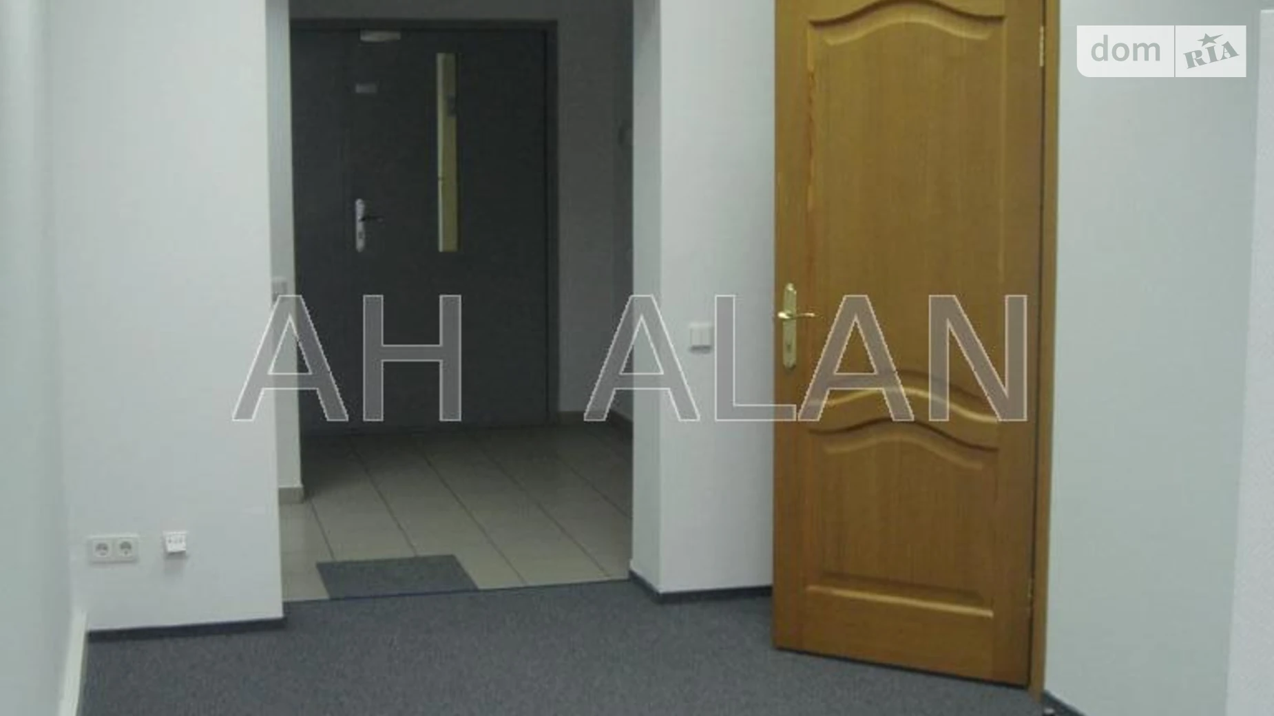 Сдается в аренду офис 237 кв. м в бизнес-центре, цена: 2850 $ - фото 2