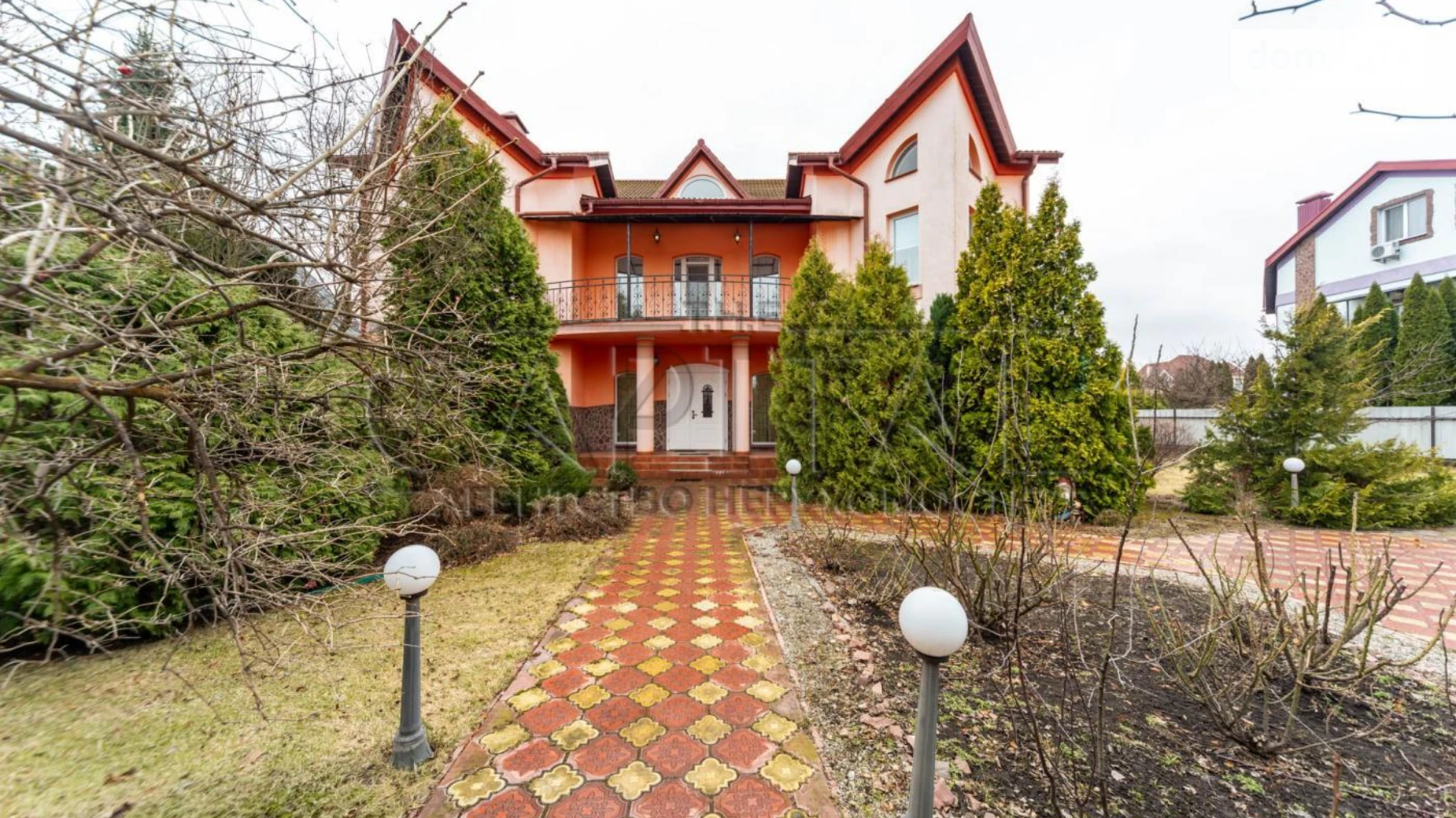 Продается дом на 3 этажа 387 кв. м с террасой, цена: 480000 $ - фото 2