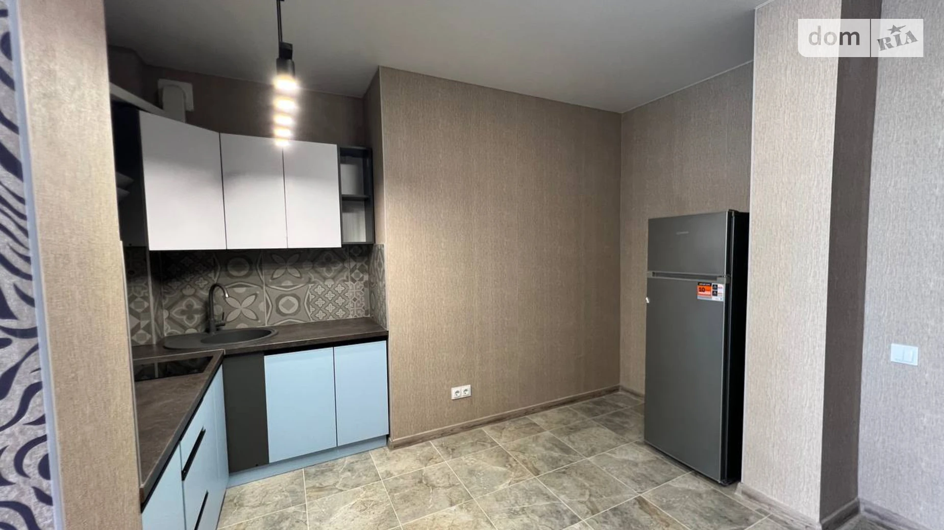 Продается 1-комнатная квартира 35.3 кв. м в, цена: 33500 $ - фото 2
