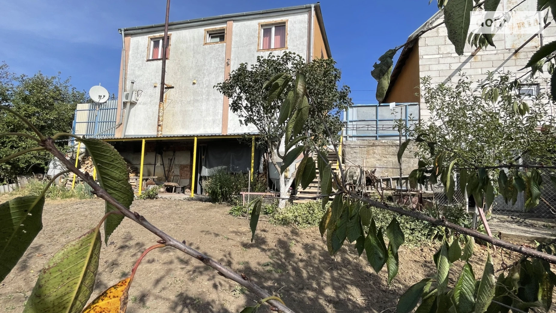 Продается дом на 2 этажа 113 кв. м с бассейном, цена: 63000 $ - фото 2
