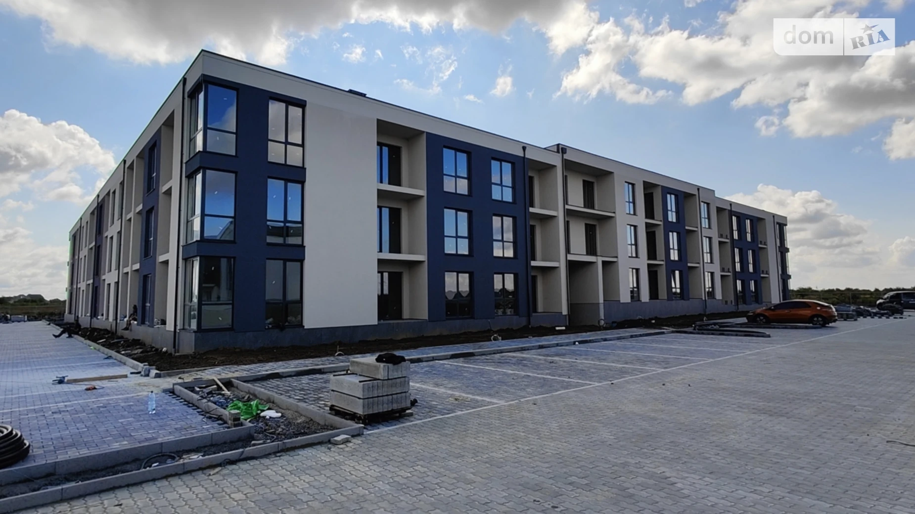 Продается 1-комнатная квартира 42.7 кв. м в Сторожнице, ул. Волошковая, 30 - фото 2