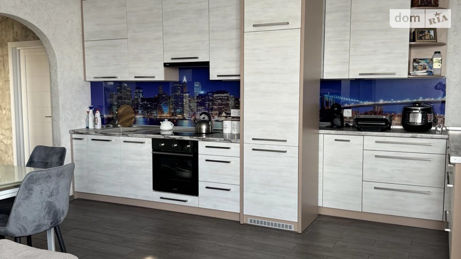 Продается 1-комнатная квартира 70.3 кв. м в Днепре, ул. Луговская - фото 4