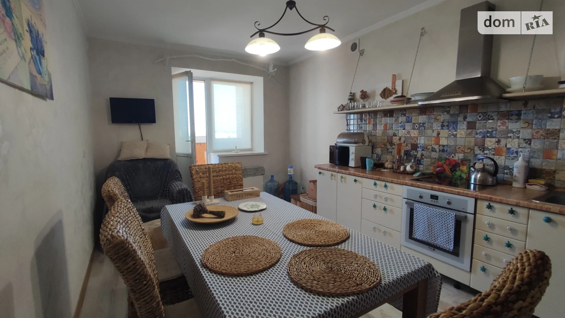 Продается 2-комнатная квартира 91.4 кв. м в Буче, ул. Новое Шоссе, 14 - фото 2