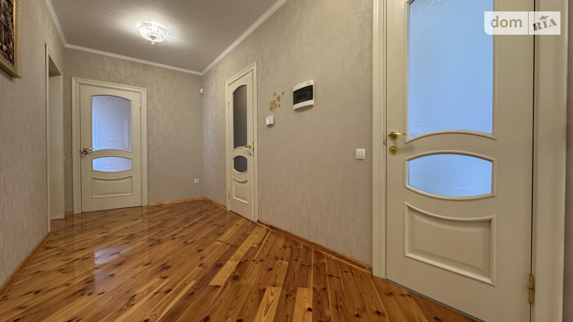 Продается дом на 2 этажа 231 кв. м с террасой, цена: 320000 $ - фото 3