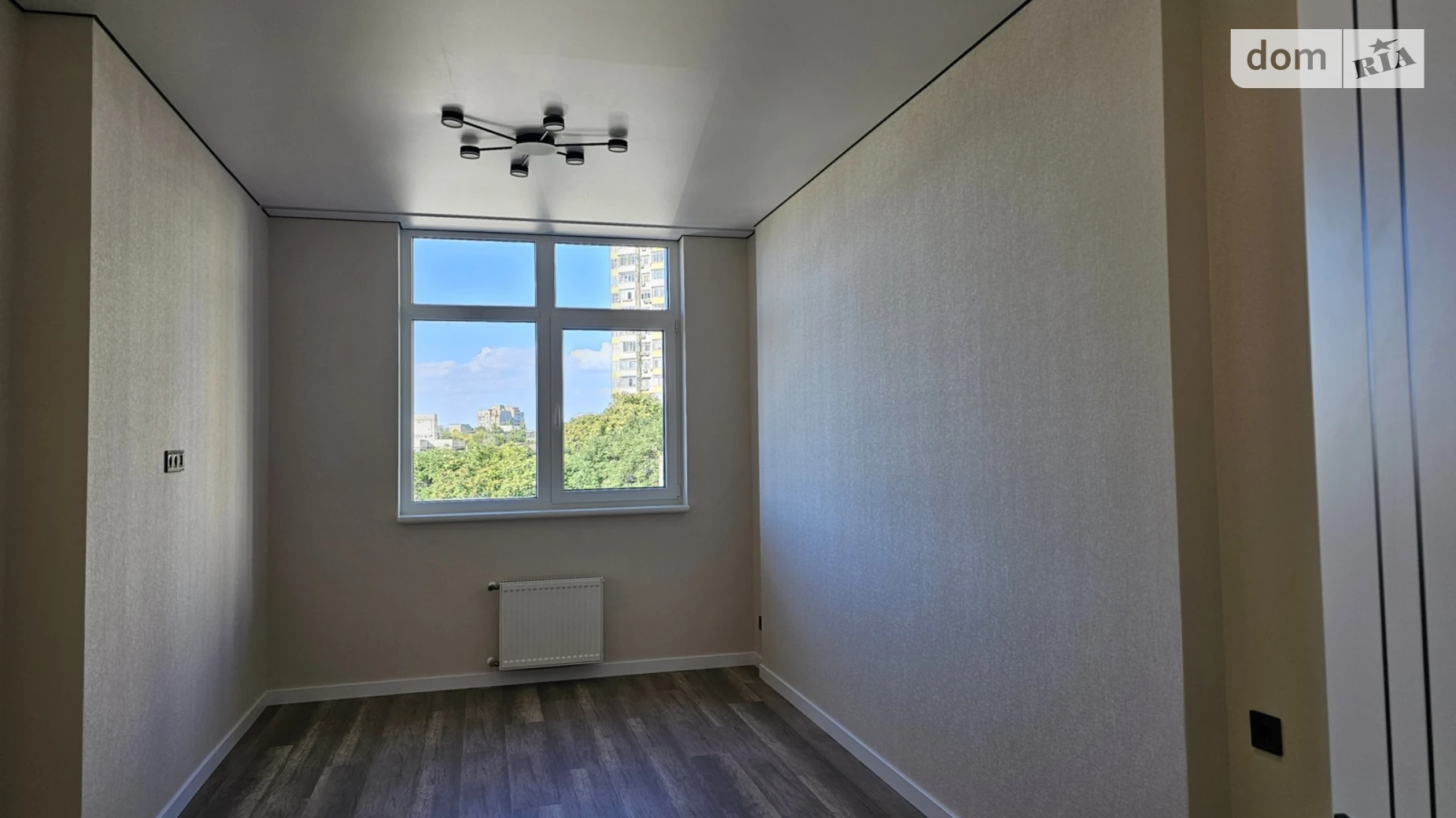 Продается 2-комнатная квартира 67 кв. м в Одессе, ул. Краснова, 1В - фото 2