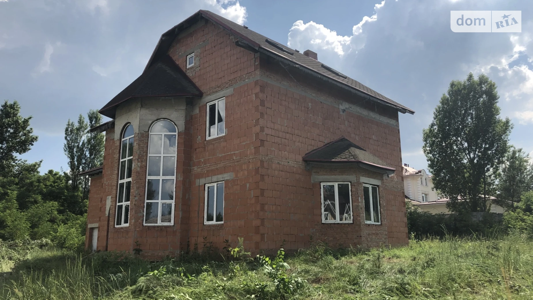 Продается дом на 2 этажа 289 кв. м с беседкой, цена: 139999 $ - фото 2