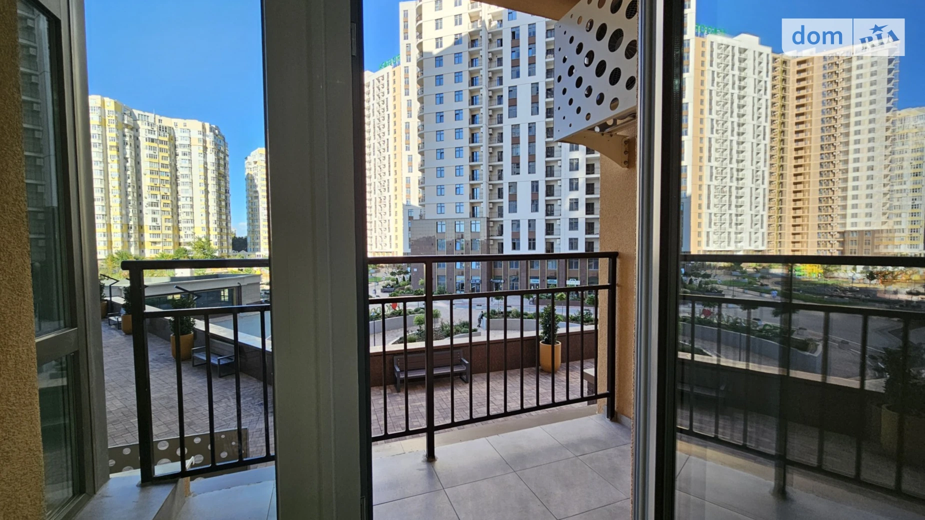 Продается 2-комнатная квартира 68 кв. м в Одессе, ул. Краснова - фото 2